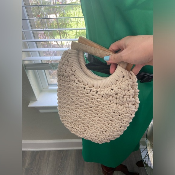 NWOT Crochet Macrame Neutral Cream Boho Handbag Small Purse Wooden Handles - Picture 7 of 10